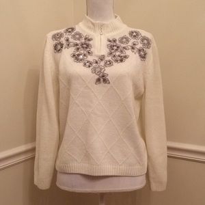 Alfred Dunner Petite Large Top. Cute!